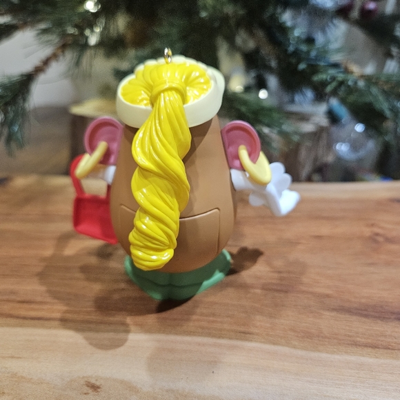 1998 Hallmark Keepsake Mrs. Potato Head ornament new in box - Picture 7 of 11